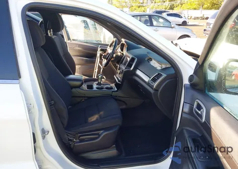 2018 Jeep Grand Cherokee Laredo E 4X4 z USA, uszkodzony, nr VIN 1C4RJFAG9JC410976